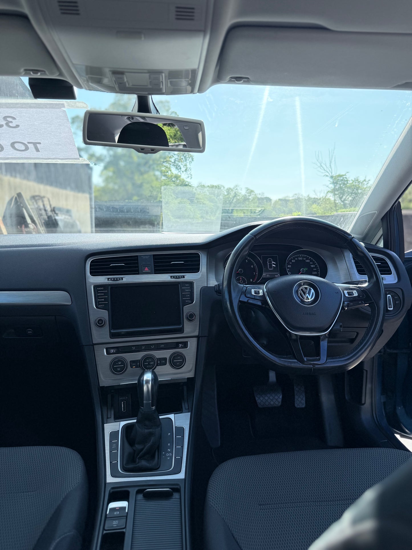 Volkswagen Golf - Blue