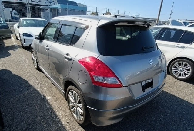 Suzuki Swift Silver