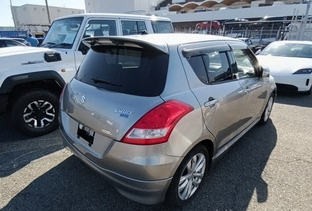 Suzuki Swift Silver