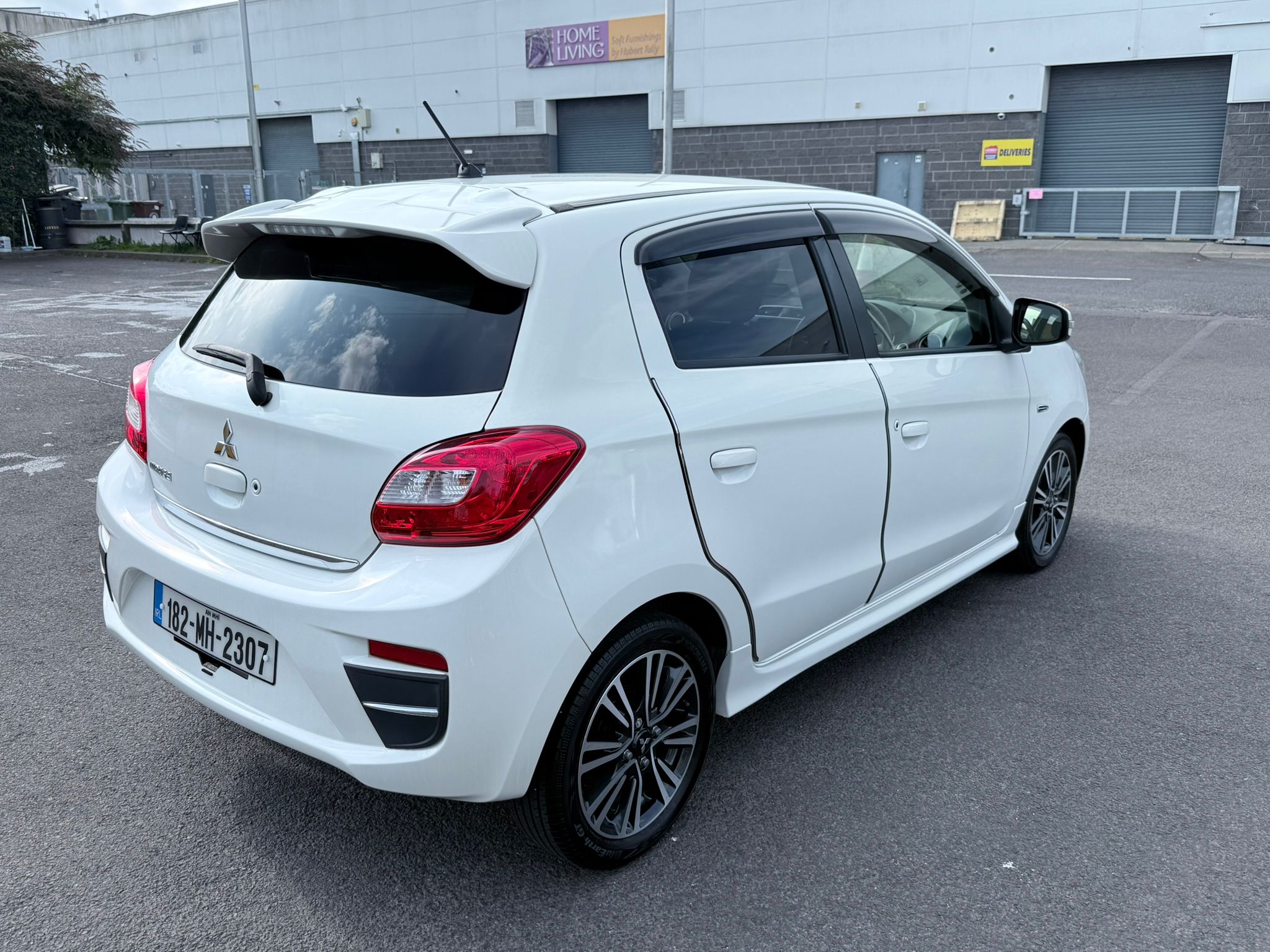 Mitsubishi Mirage