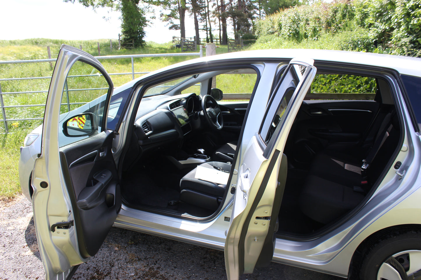Honda FIT HYBRID - SOLD