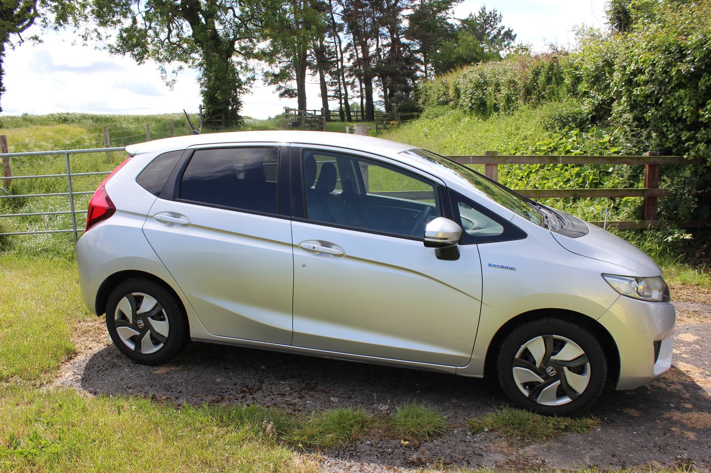Honda FIT HYBRID - SOLD