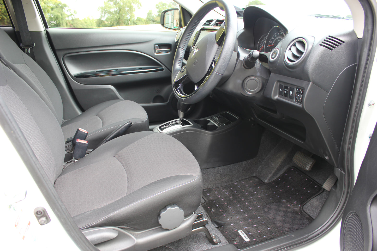 Mitsubishi Mirage