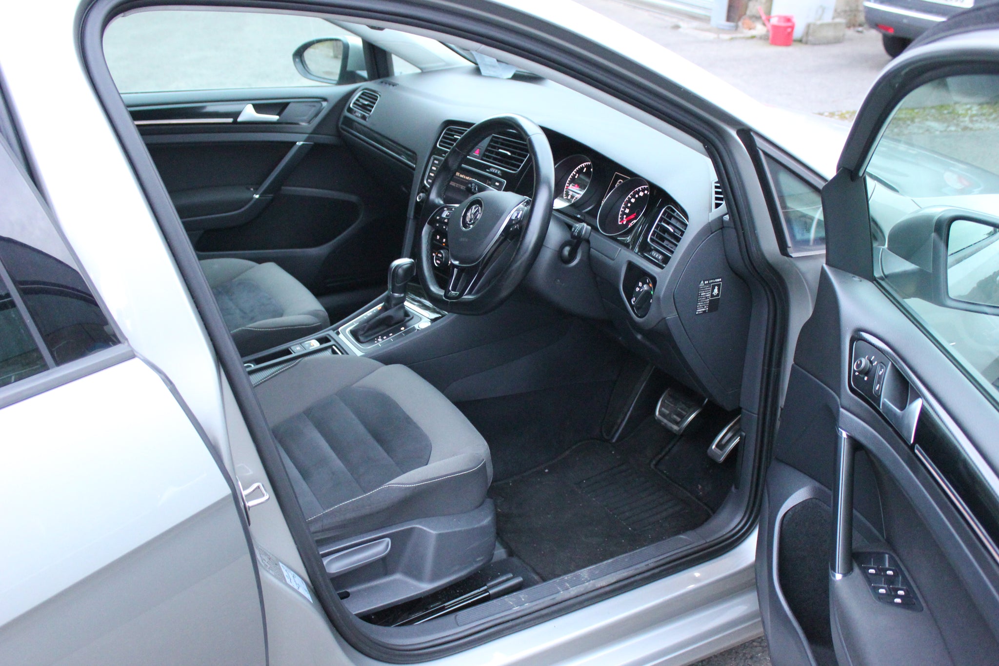 VW Golf Silver - SOLD