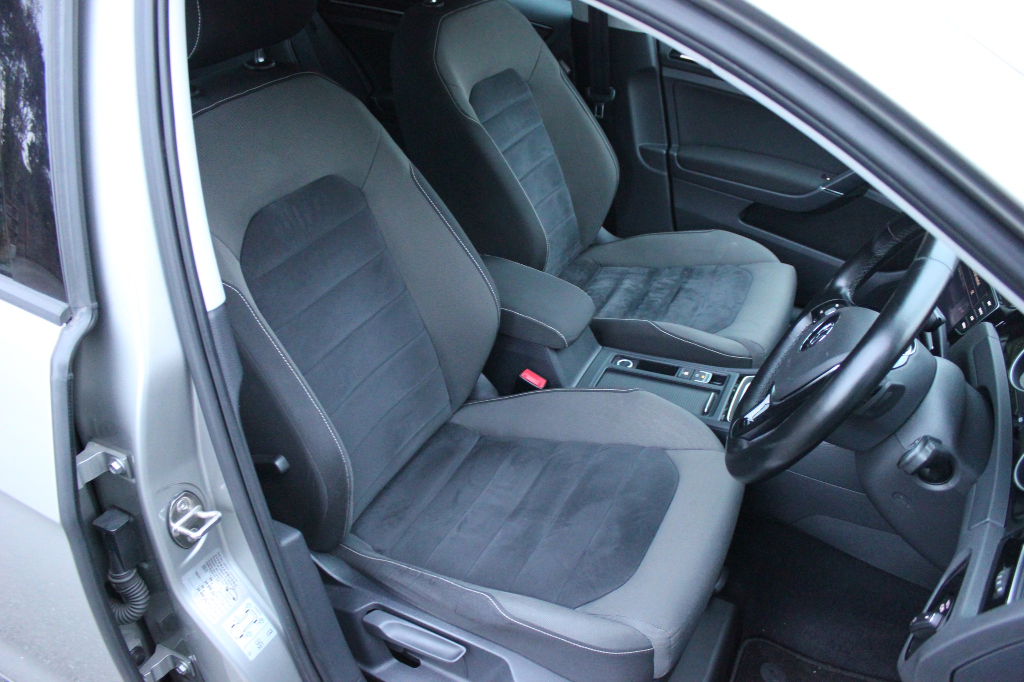 VW Golf Silver - SOLD