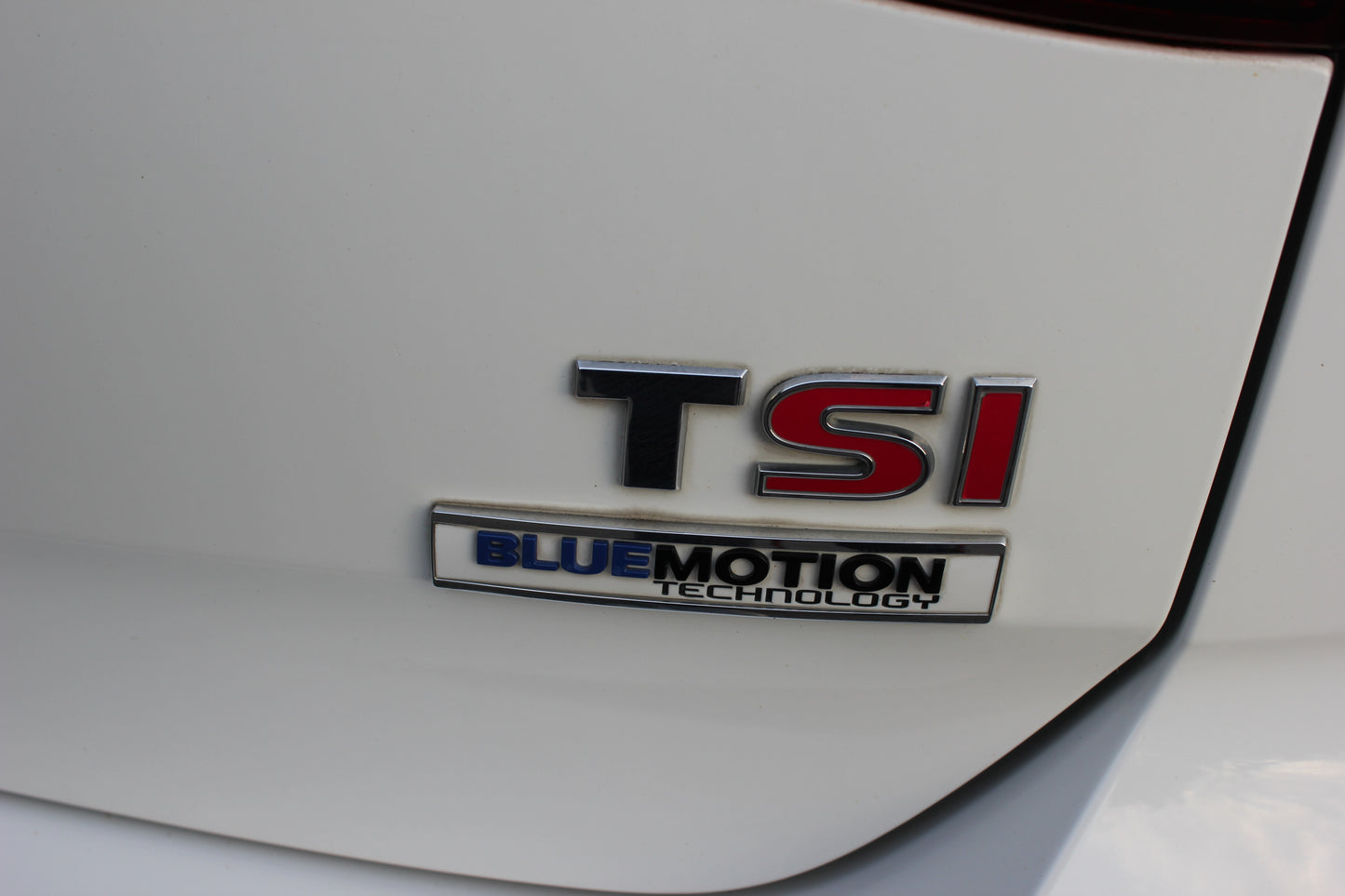 White VW Golf - SOLD