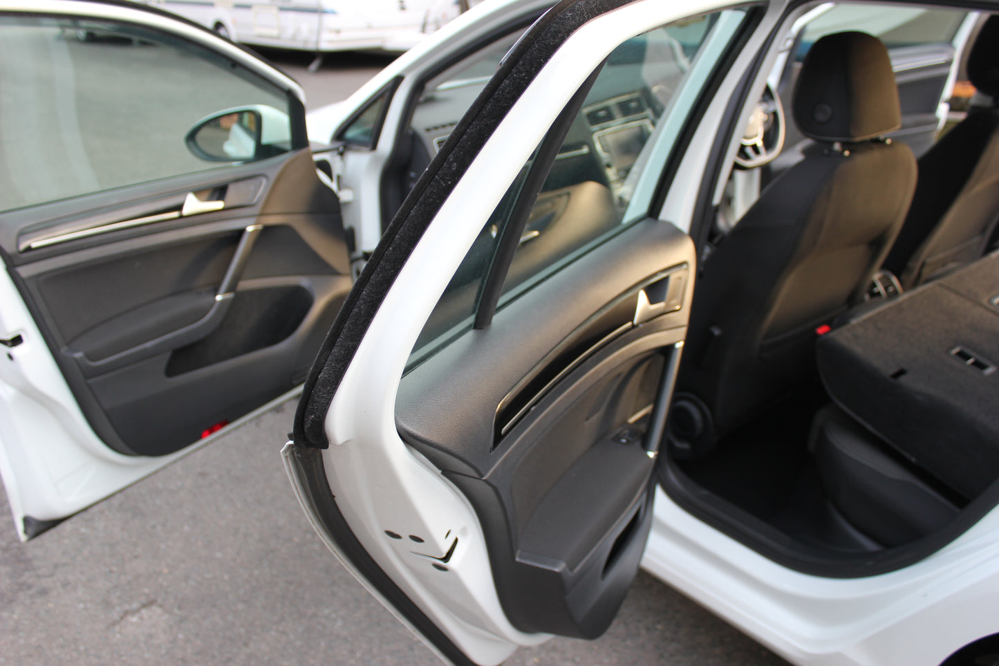 White VW Golf - SOLD