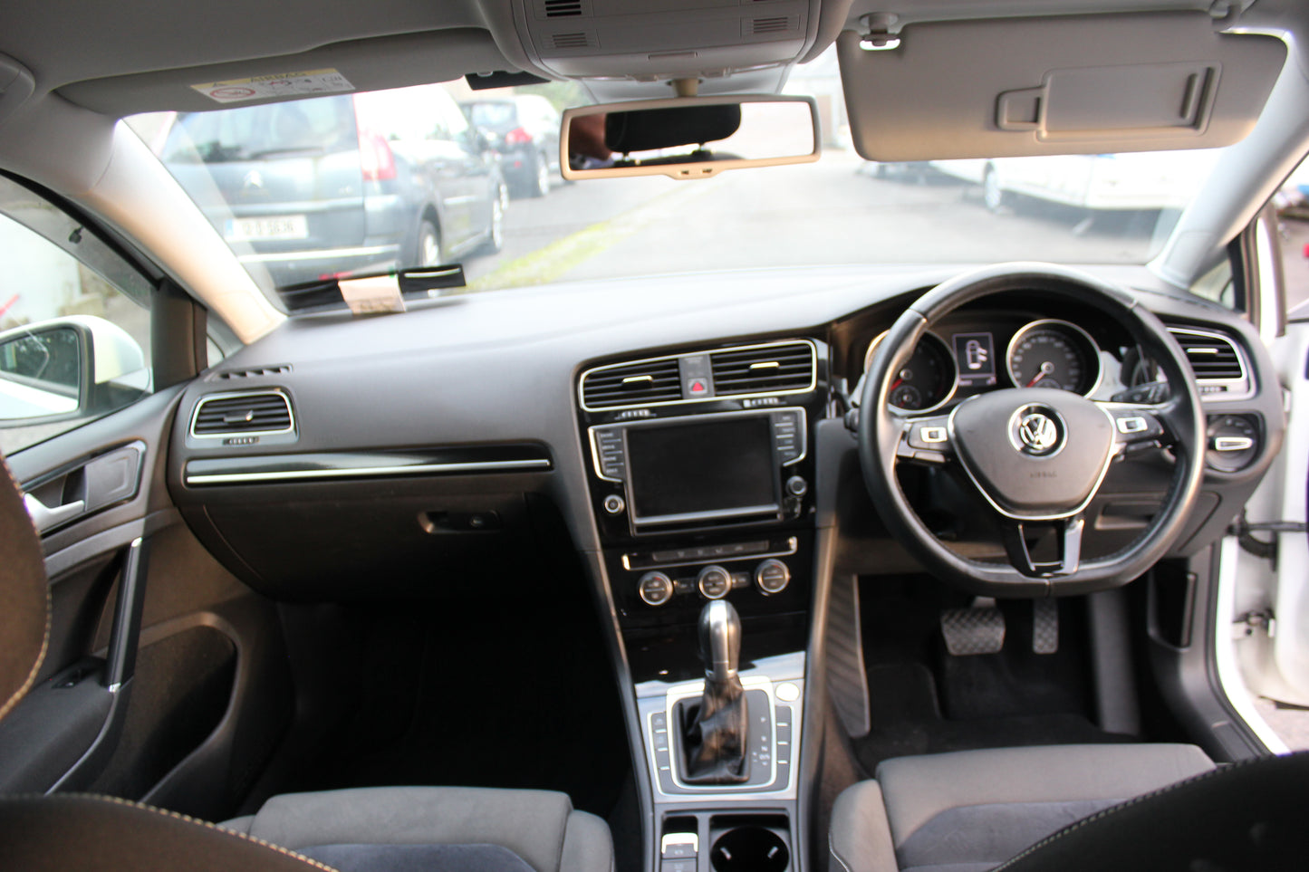 White VW Golf - SOLD