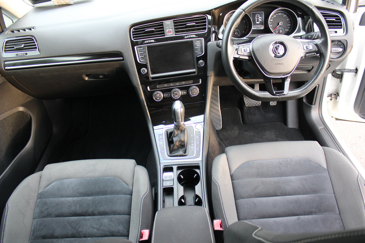 White VW Golf - SOLD