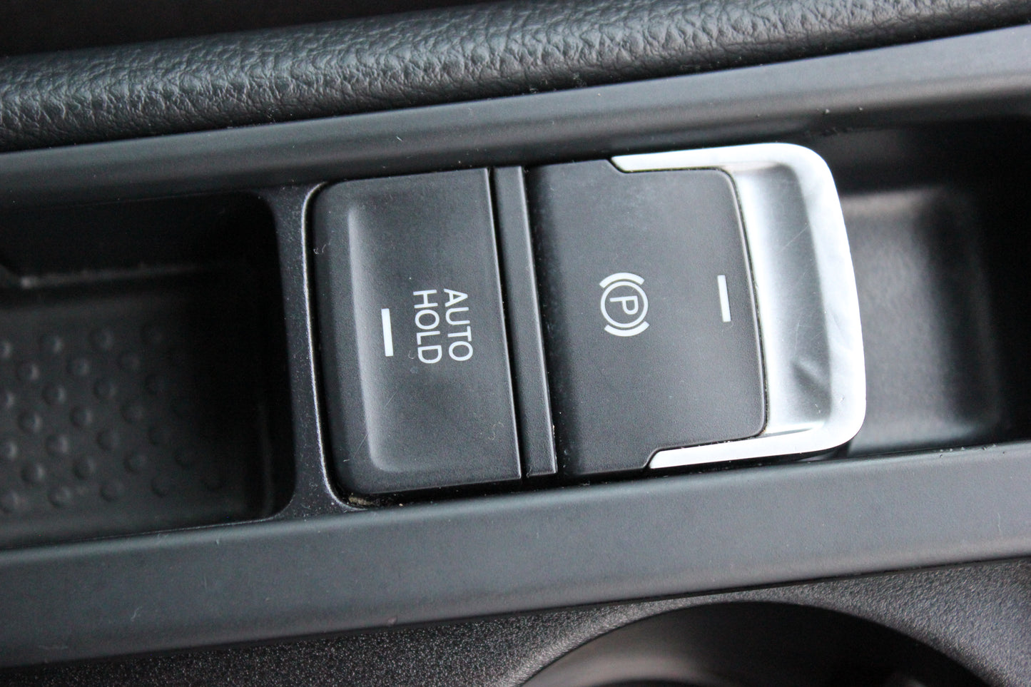 White VW Golf - SOLD