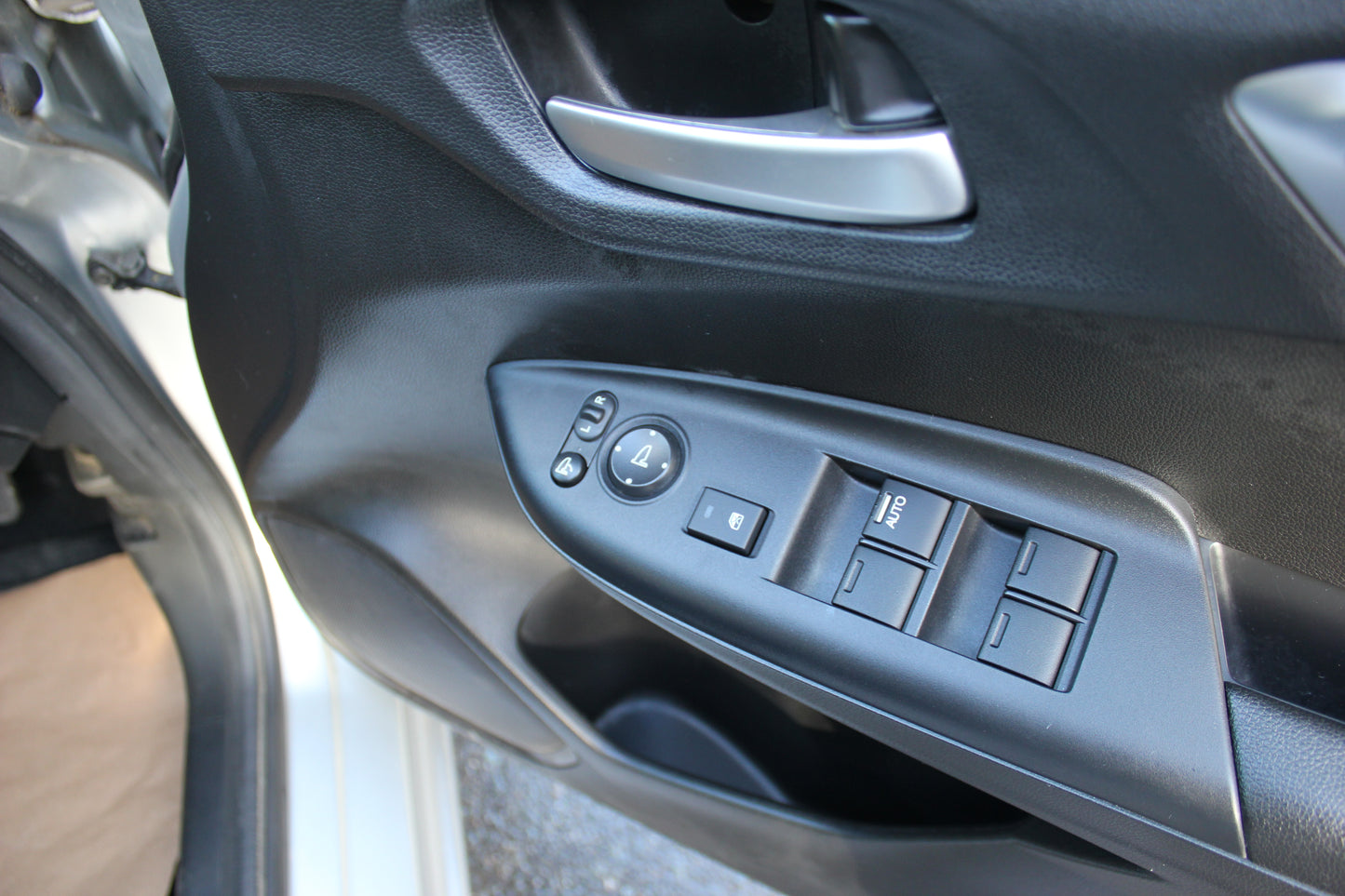 Honda FIT HYBRID - SOLD