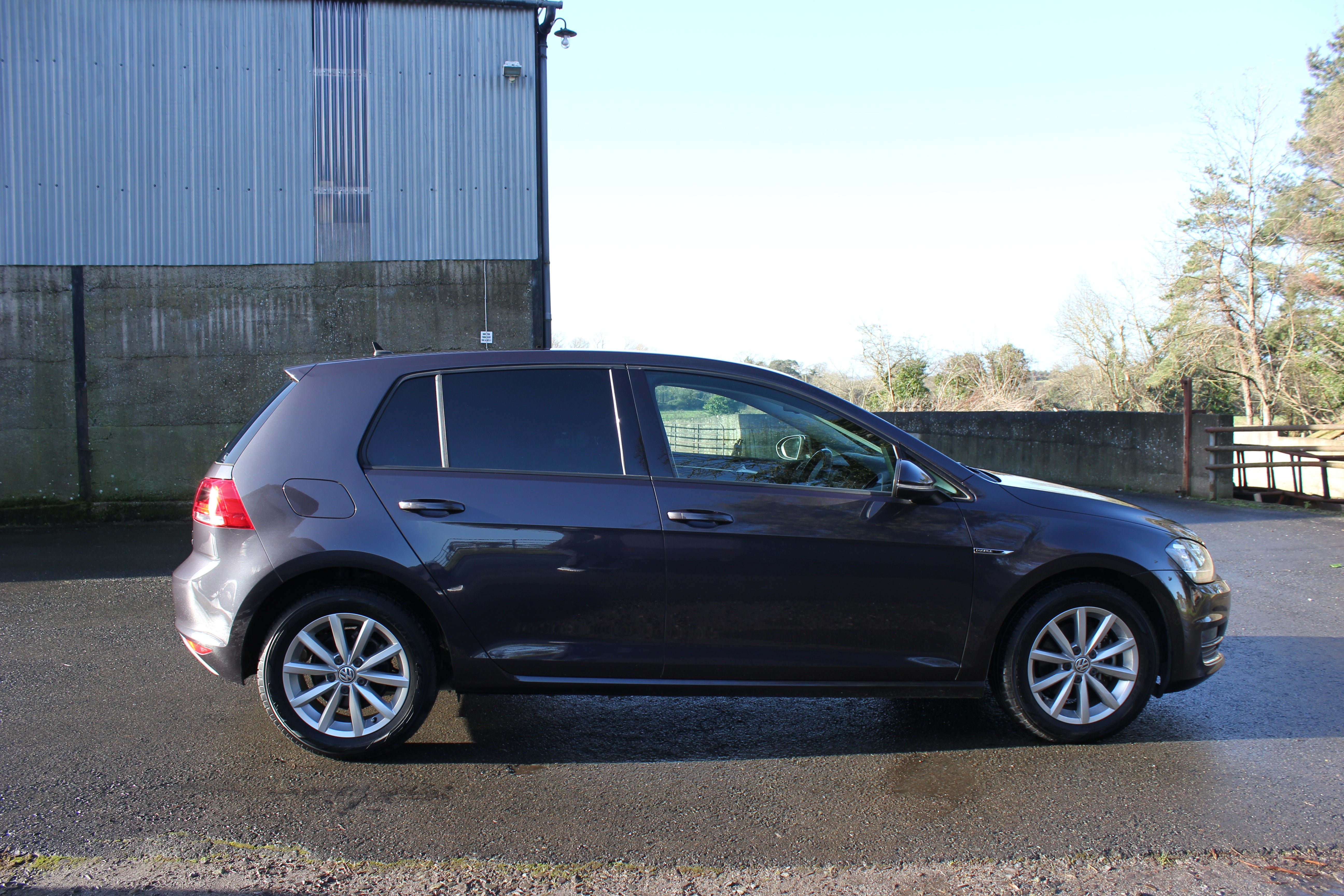 VW Golf Lounge - SOLD