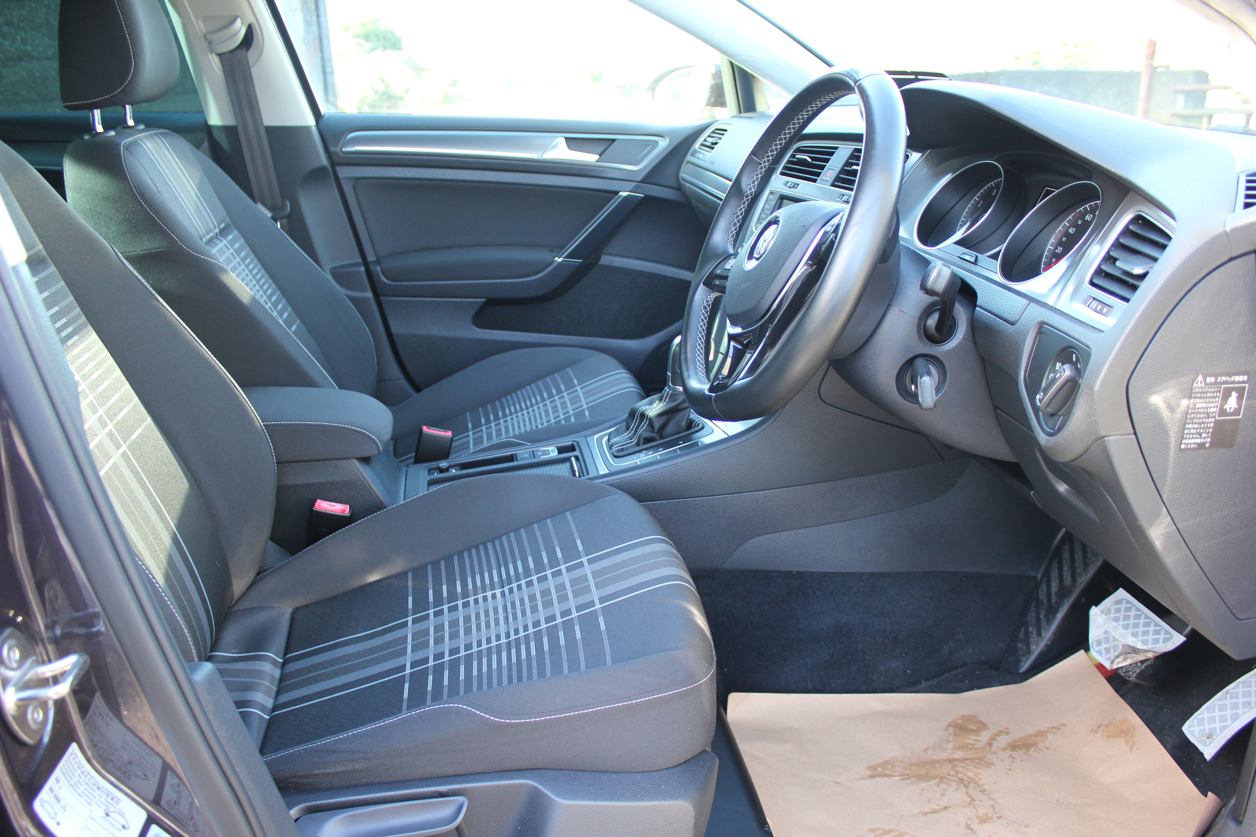 VW Golf Lounge - SOLD
