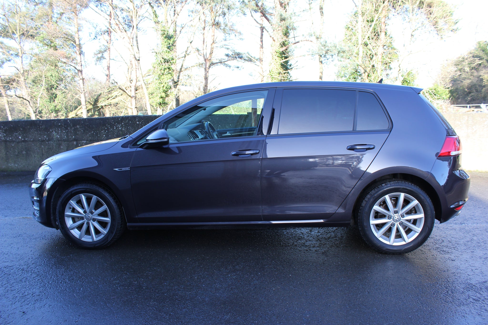 VW Golf Lounge - SOLD