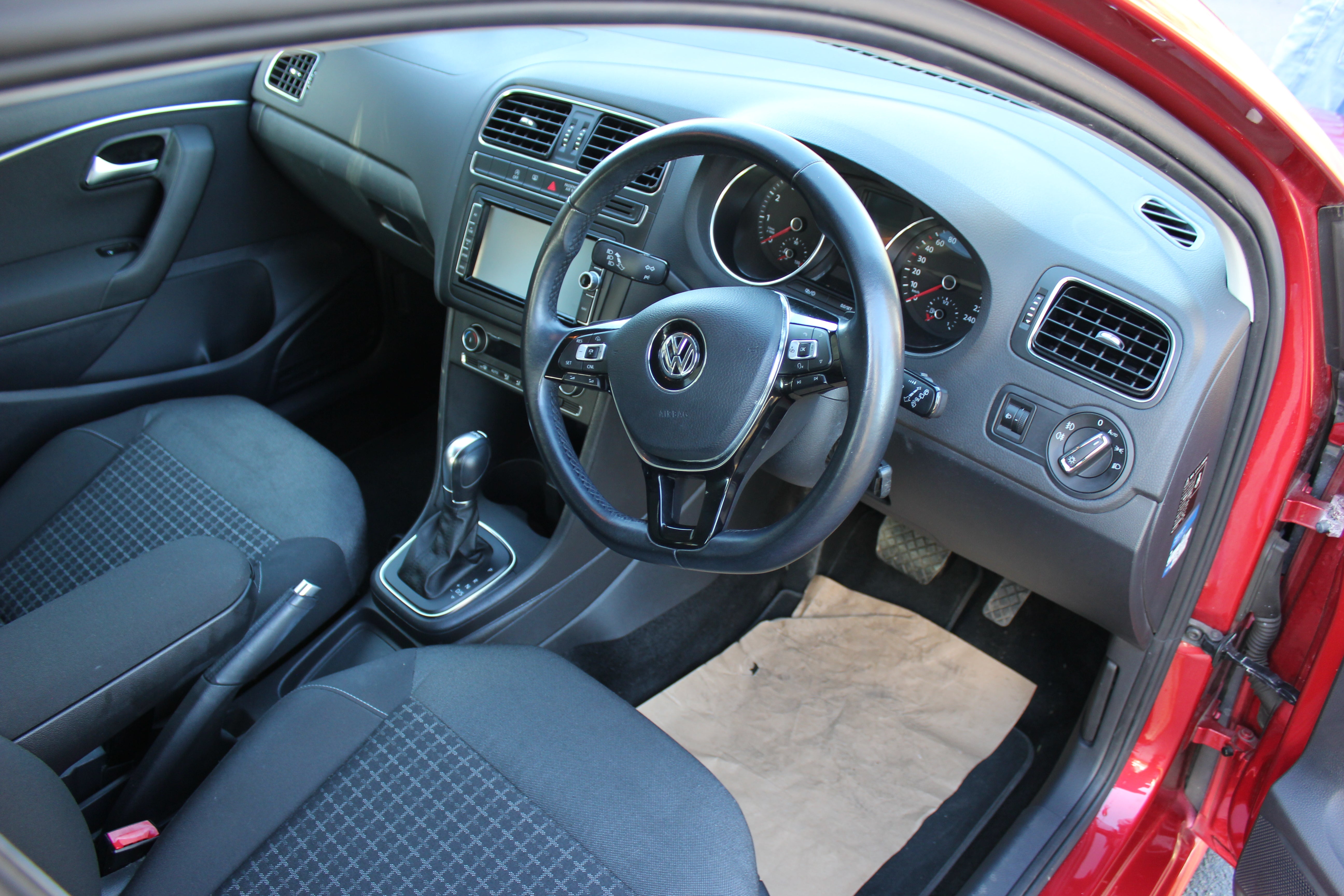 VW Polo 2015 - SOLD