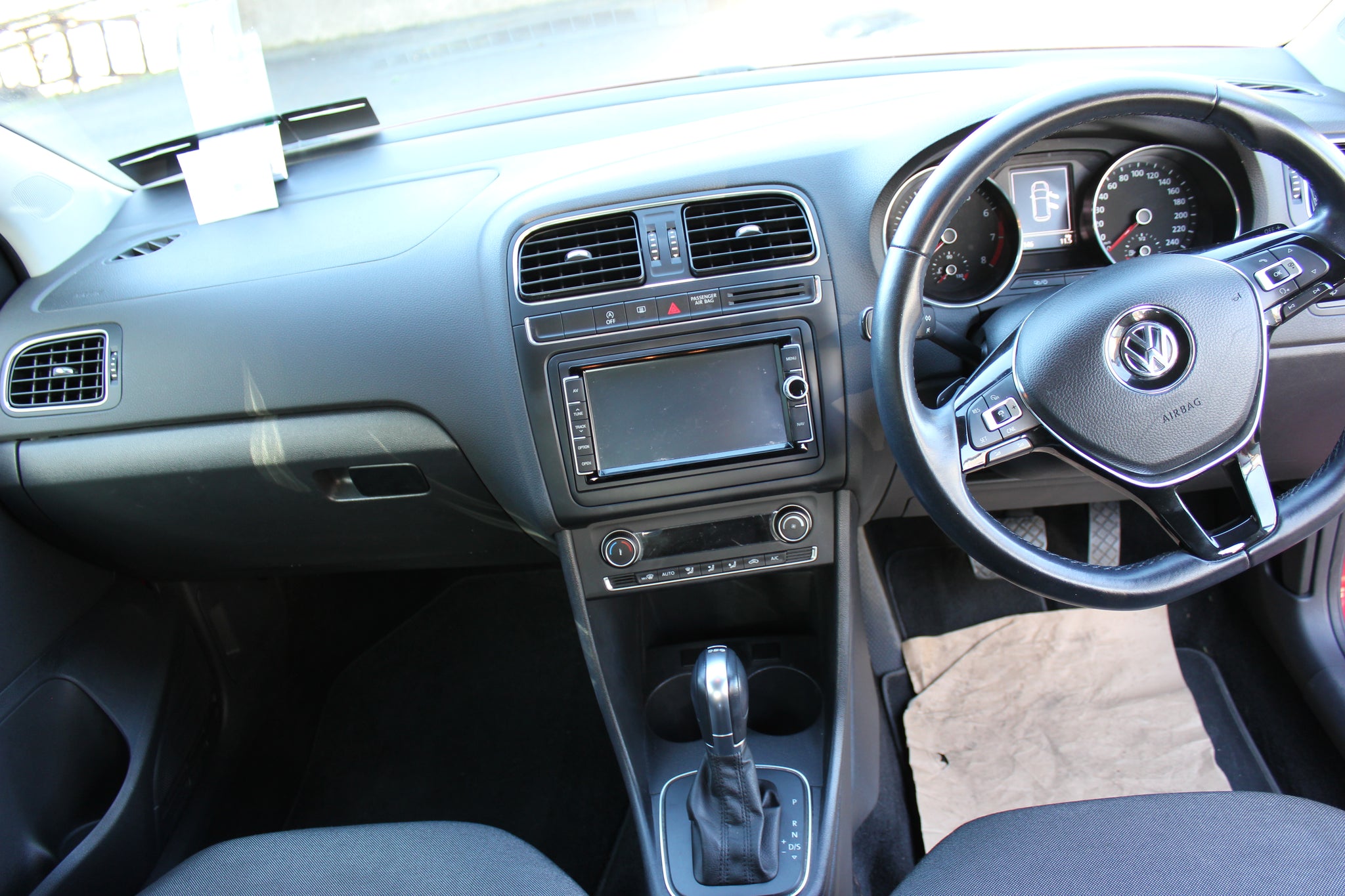 VW Polo 2015 - SOLD