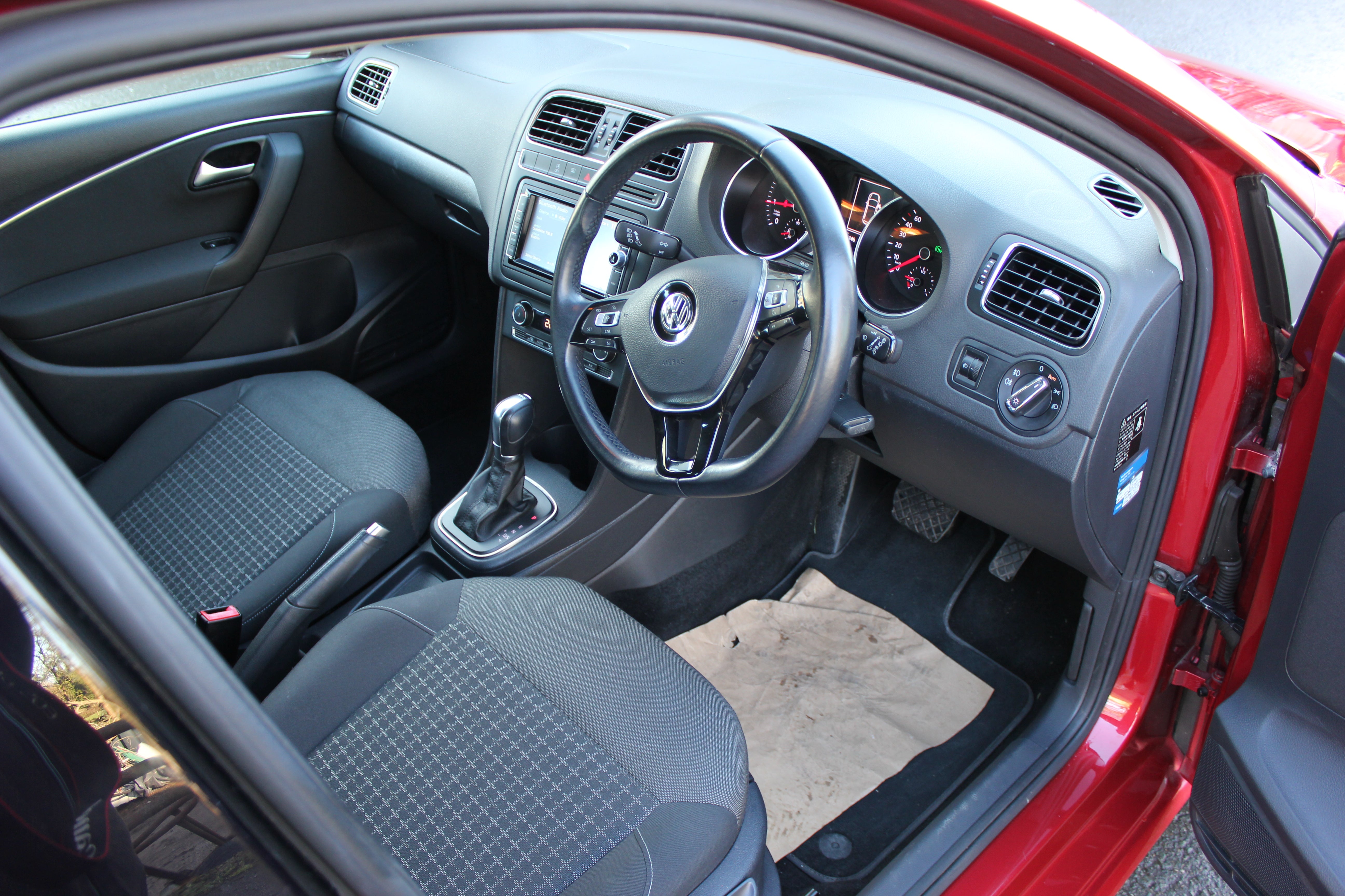 VW Polo 2015 - SOLD