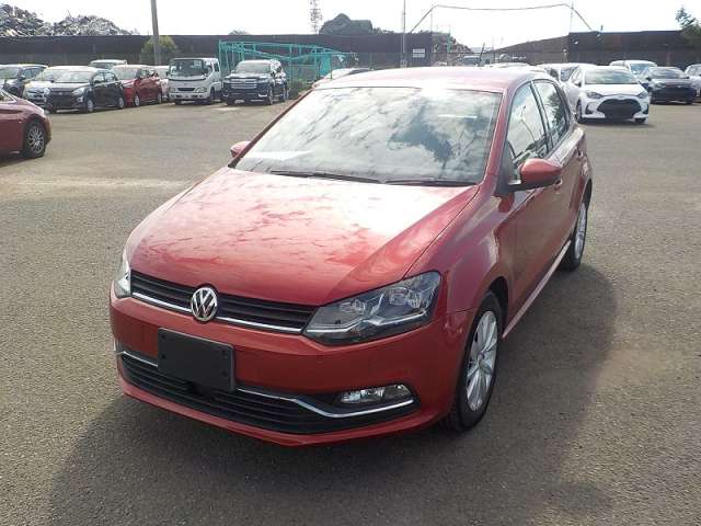 Arriving soon - Red Polo Comfortline 40th Edition, Incredibly Low Kms